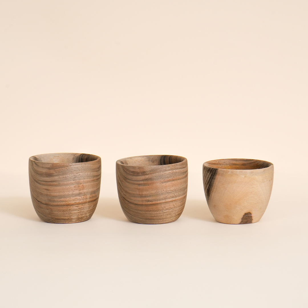 SET DE 3 POTS À ÉPICES EN BOIS DE NOYER